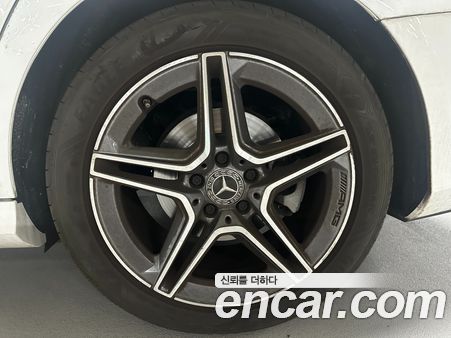 Mercedes-Benz E-Class 2023, фото 5