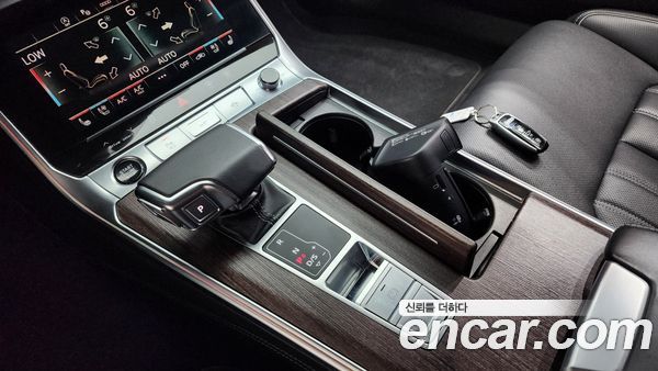 Audi A7 2022, фото 12