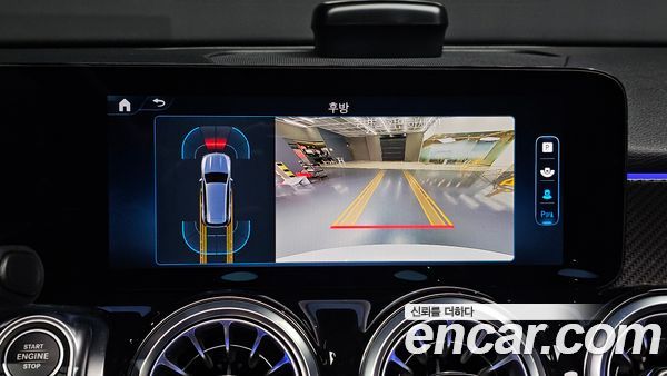 Mercedes-Benz GLB 2025, фото 14