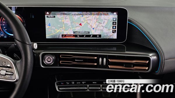 Mercedes-Benz EQC 2020, фото 14