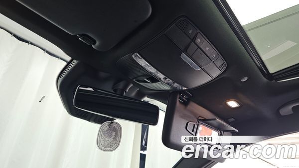 Mercedes-Benz EQC 2020, фото 18