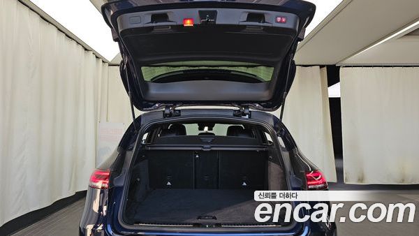 Mercedes-Benz EQC 2020, фото 20