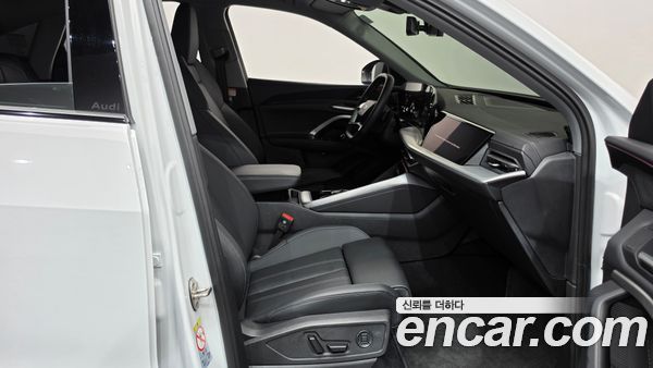 Audi Q5 2025, фото 16