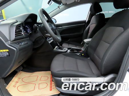 Hyundai Elantra 2020, фото 6