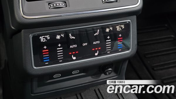 Audi A6 2023, фото 29