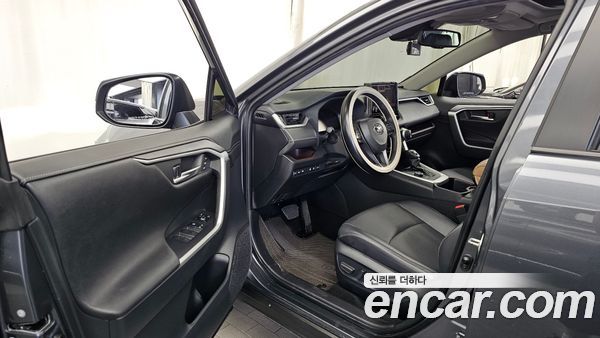 Toyota RAV4 2024, фото 12