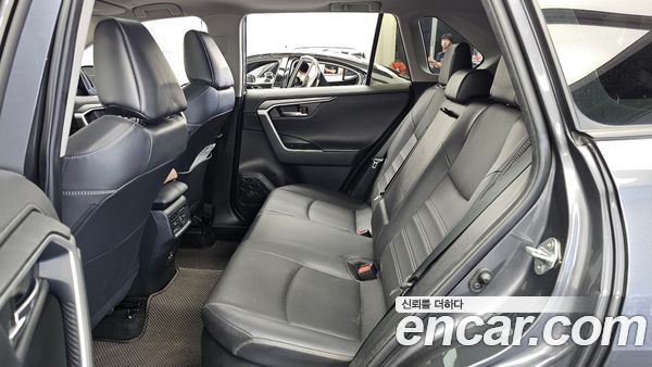 Toyota RAV4 2024, фото 15