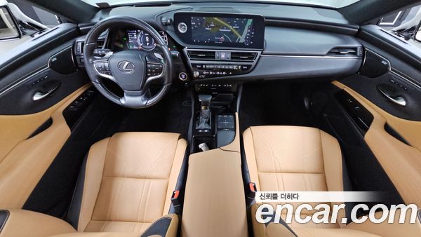Lexus ES 2022, фото 10