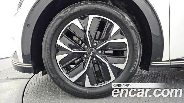 Kia EV6 2022, фото 5