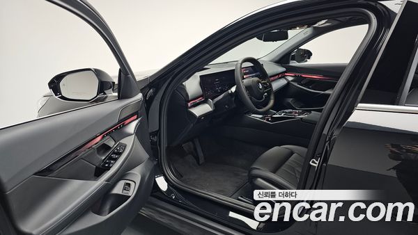 BMW 5 Series 2026, фото 12