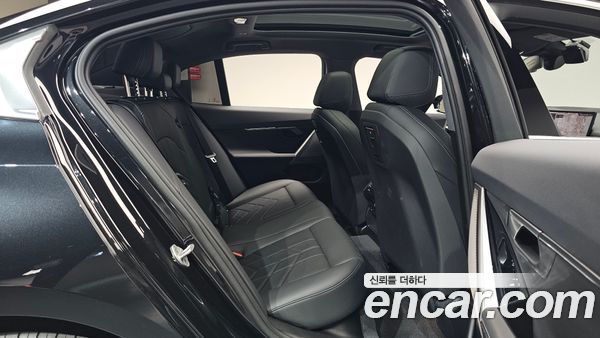 BMW 5 Series 2026, фото 17