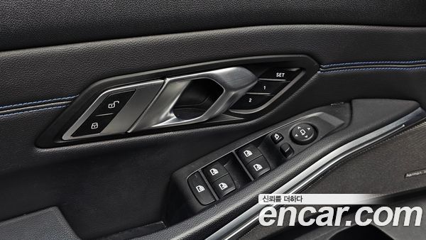 BMW 3 Series 2020, фото 29