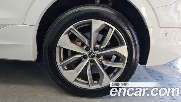 Audi e-tron 2020, фото 5