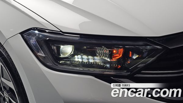 Volkswagen Jetta 2023, фото 7