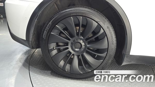 Tesla Model Y 2022, фото 4