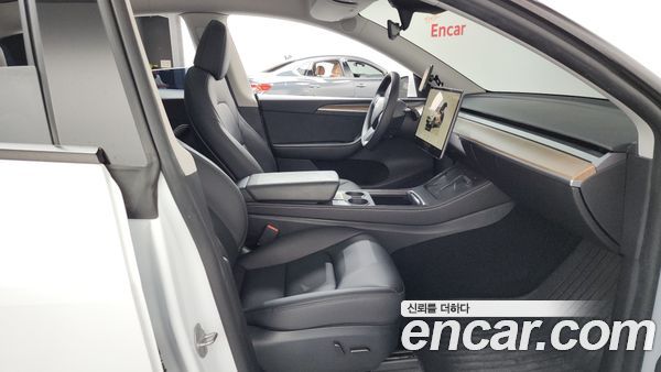Tesla Model Y 2024, фото 16