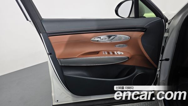 Genesis GV70 2024, фото 13