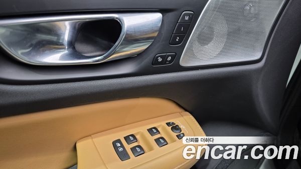 Volvo S60 2021, фото 27