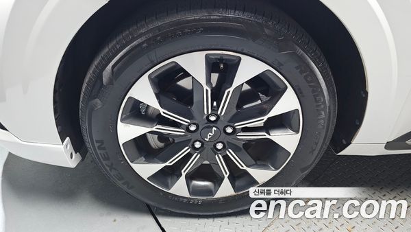 Kia Carnival 2023, фото 5