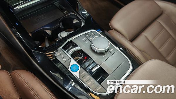 BMW iX3 2023, фото 9