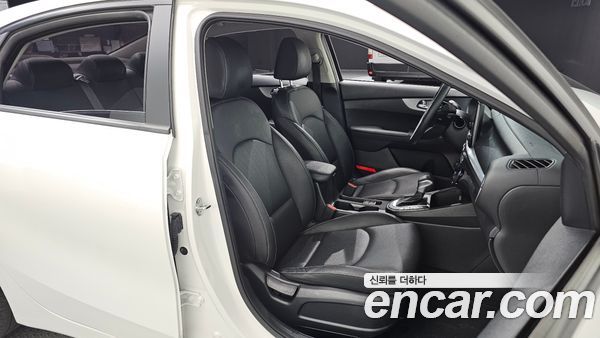 Kia K3 2023, фото 16