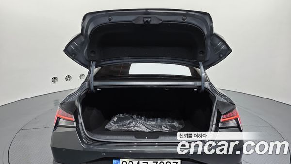 Hyundai Elantra 2021, фото 26