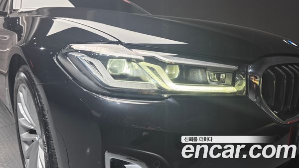 BMW 5 Series 2023, фото 8