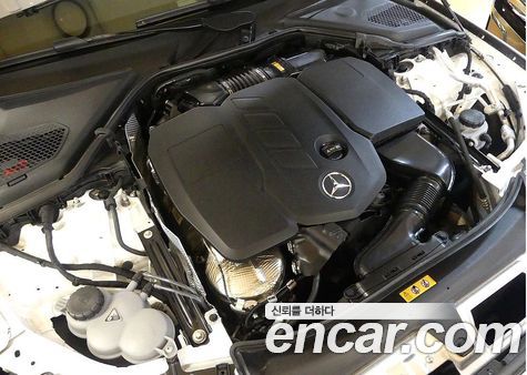 Mercedes-Benz E-Class 2024, фото 6