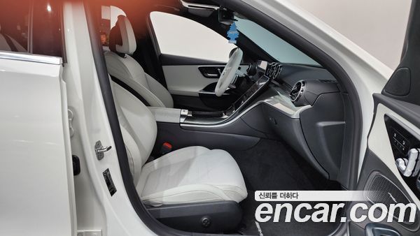 Mercedes-Benz C-Class 2024, фото 15