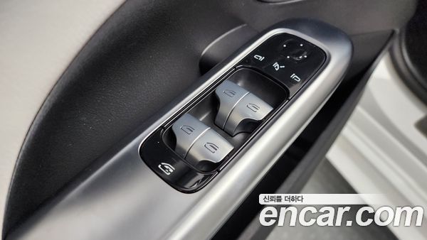 Mercedes-Benz C-Class 2024, фото 28