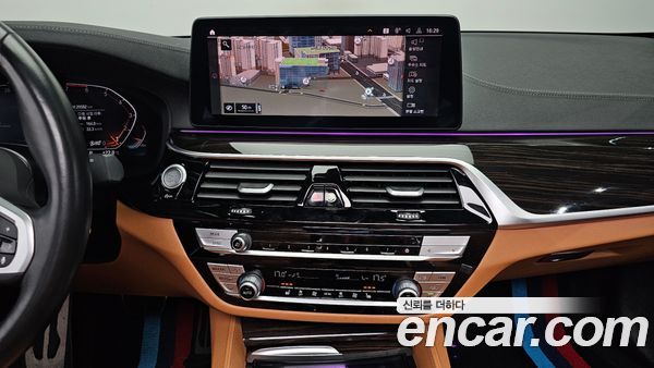 BMW 5 Series 2022, фото 20