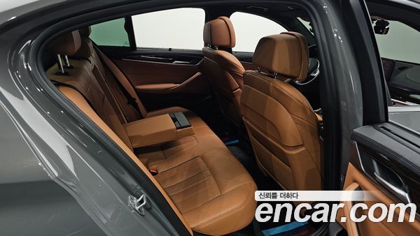 BMW 5 Series 2022, фото 16