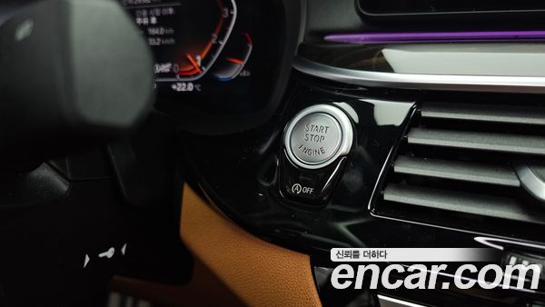 BMW 5 Series 2022, фото 29