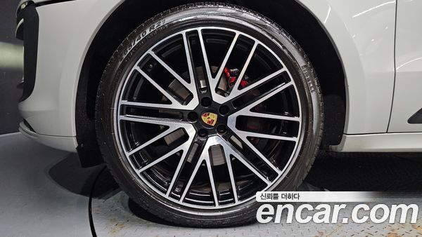 Porsche Macan 2022, фото 5