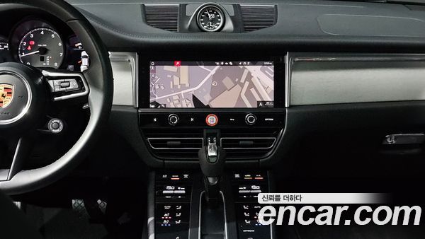 Porsche Macan 2022, фото 20