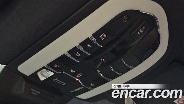 Porsche Macan 2022, фото 35