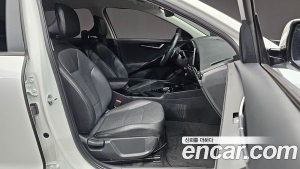 Kia Niro 2023, фото 16