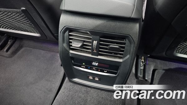 BMW 3 Series 2022, фото 29