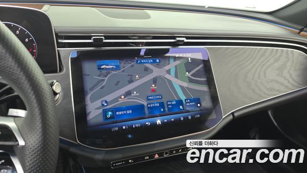 Mercedes-Benz E-Class 2026, фото 12