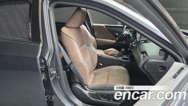 Lexus ES 2024, фото 17