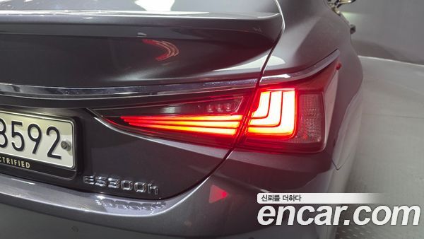Lexus ES 2024, фото 9