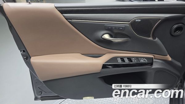 Lexus ES 2024, фото 14