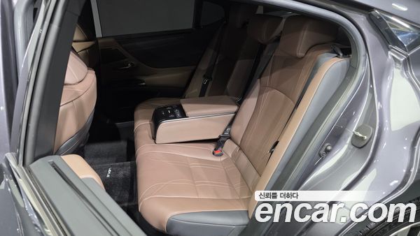 Lexus ES 2024, фото 16