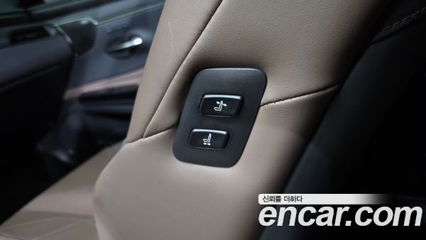 Lexus ES 2024, фото 35