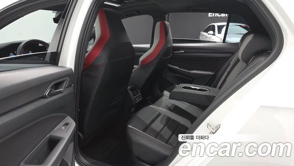 Volkswagen Golf 2024, фото 16