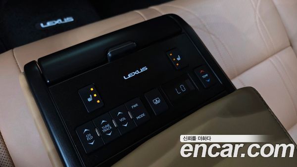 Lexus ES 2023, фото 29