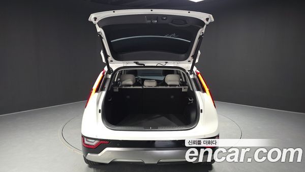 Kia Niro 2024, фото 31