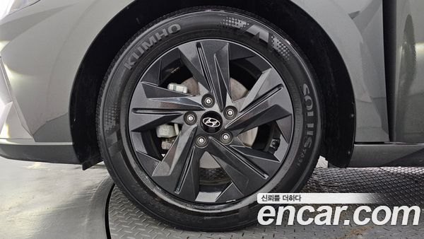 Hyundai Elantra 2021, фото 5