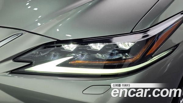 Lexus ES 2020, фото 7