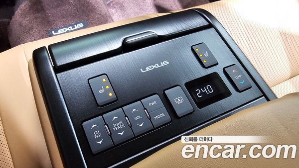 Lexus ES 2020, фото 30